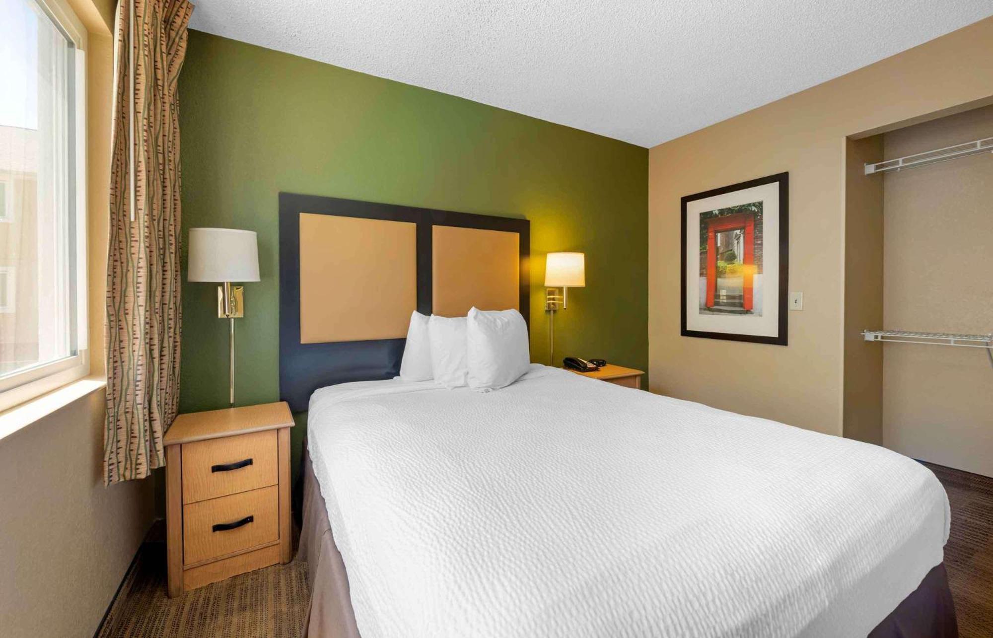 Extended Stay America Select Suites - Jacksonville Salisbury Rd Southpoint Buitenkant foto